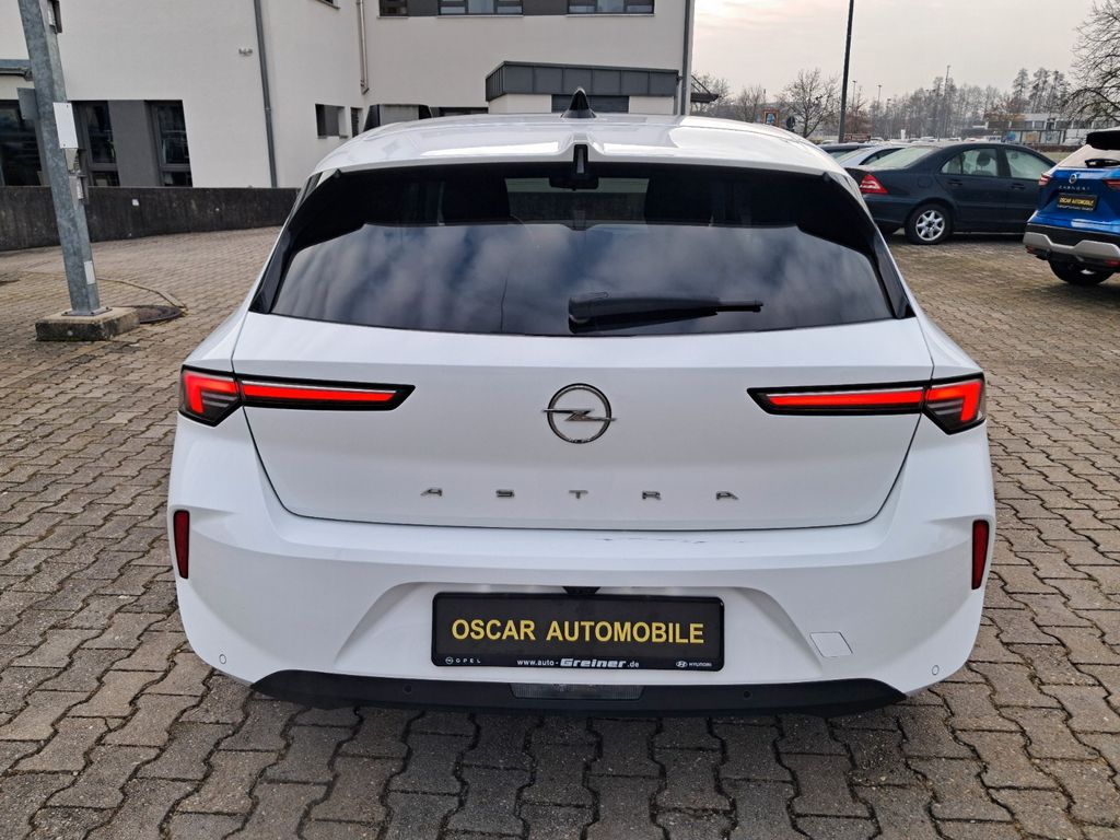 Opel Astra 2022