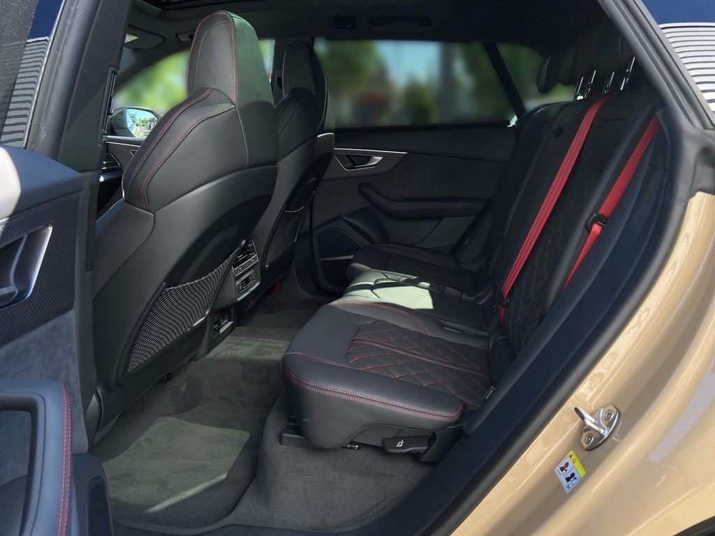 Audi Q8 2025