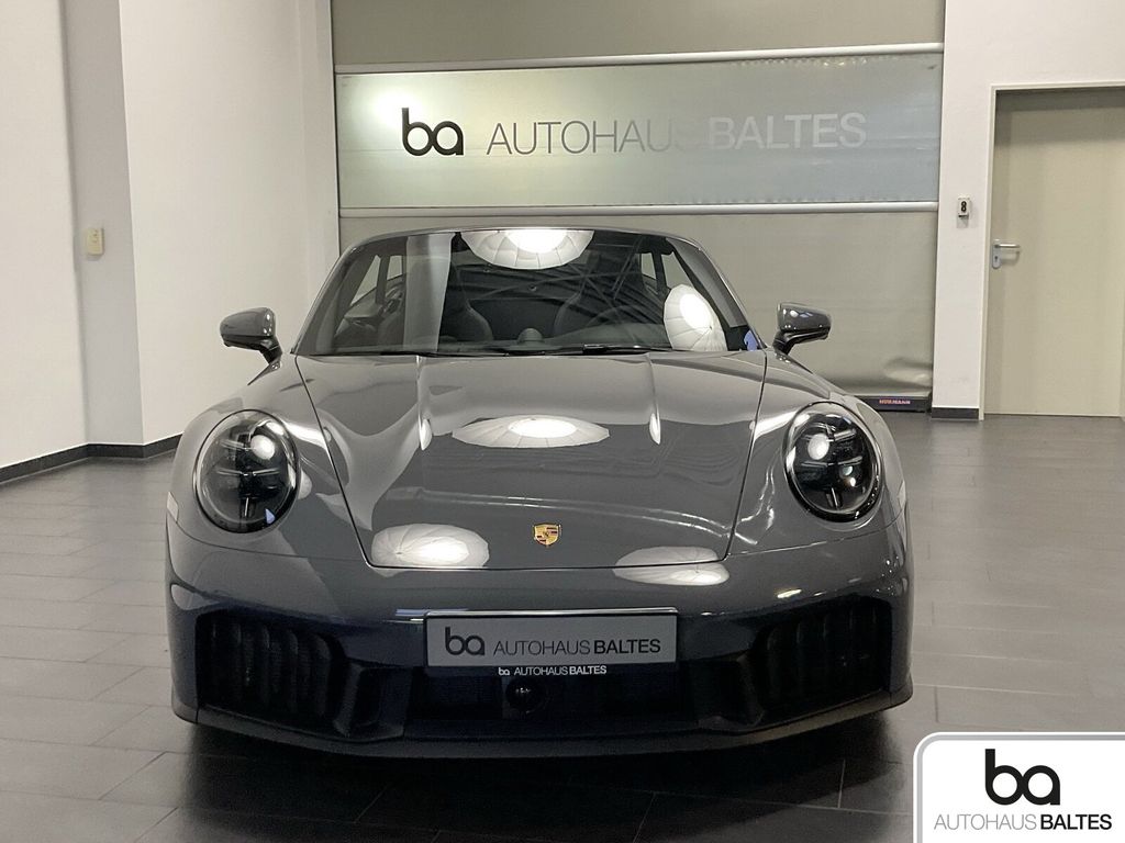 Porsche 992 2025