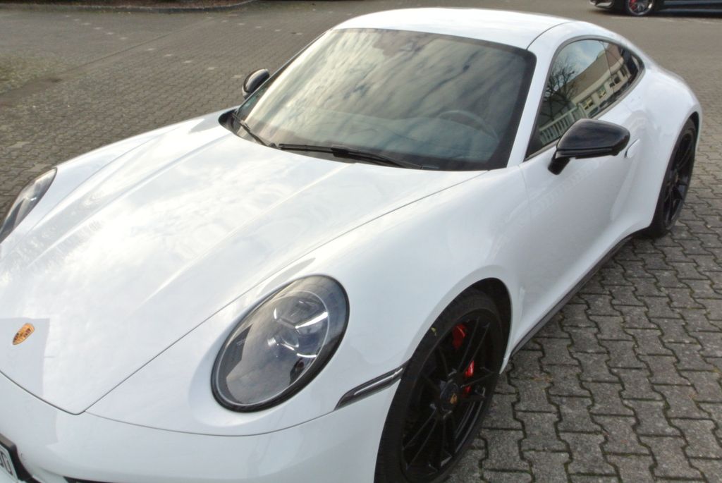 Porsche 992 2022