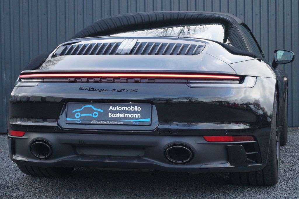 Porsche 992 2024