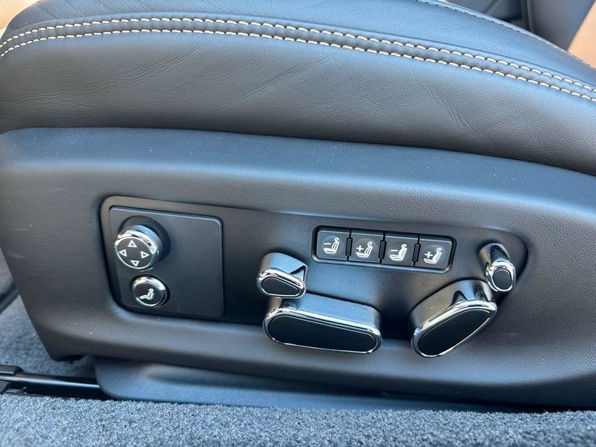 Bentley Continental GTC 2022
