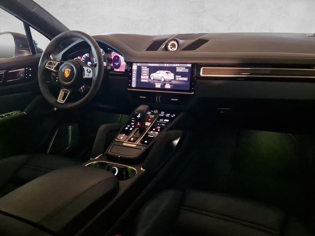 Porsche Cayenne 2021
