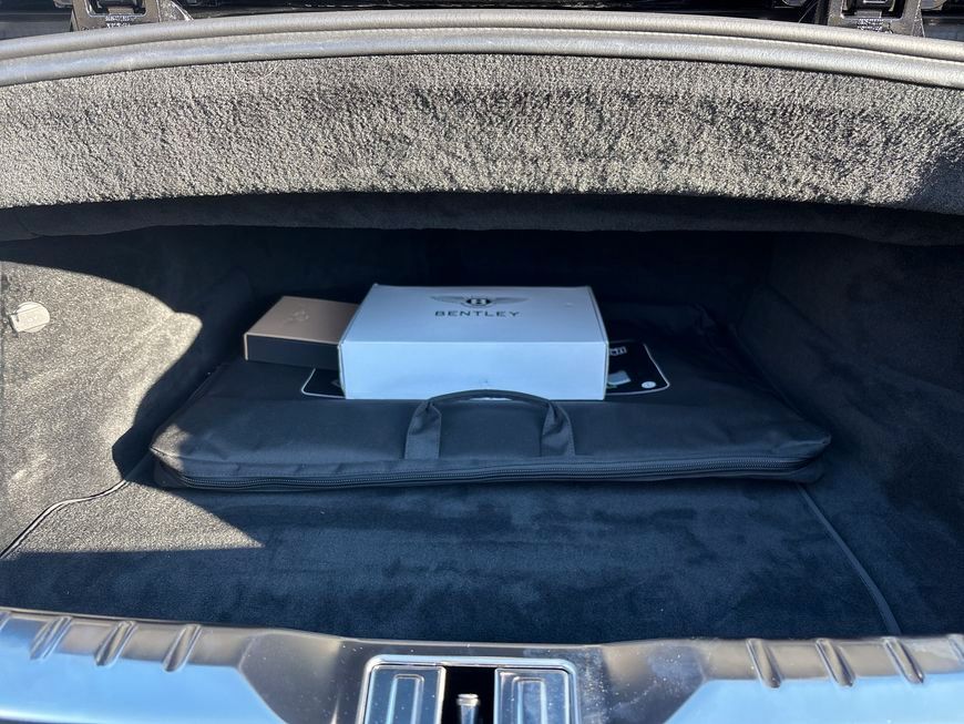 Bentley Continental GTC 2022