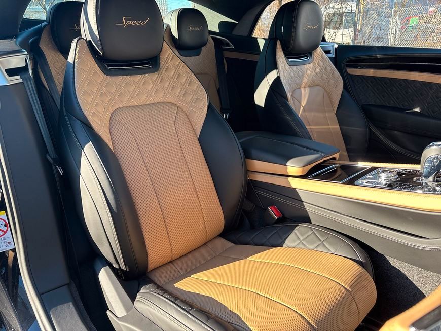 Bentley Continental GTC 2022