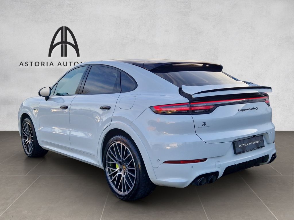 Porsche Cayenne 2021