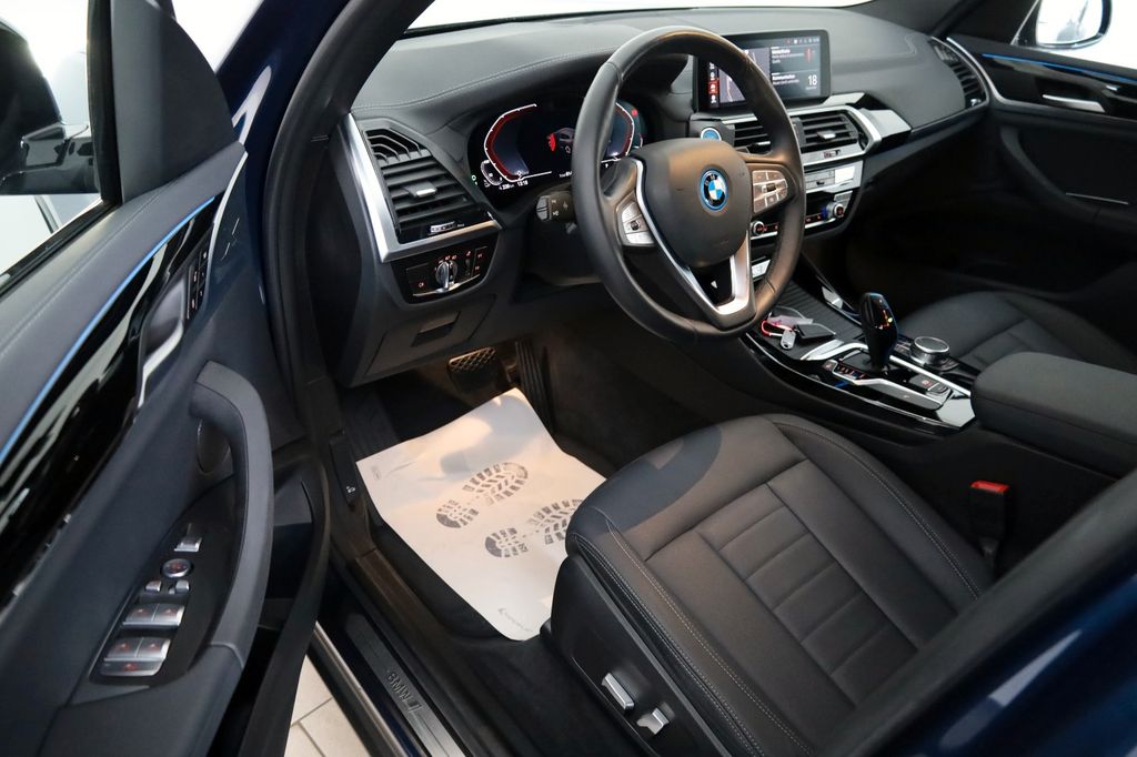 BMW iX3 2021