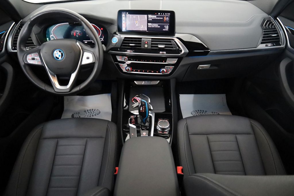 BMW iX3 2021