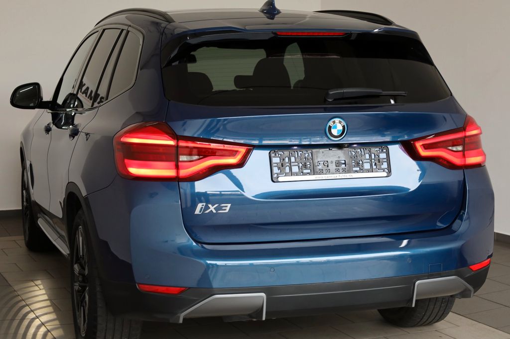 BMW iX3 2021