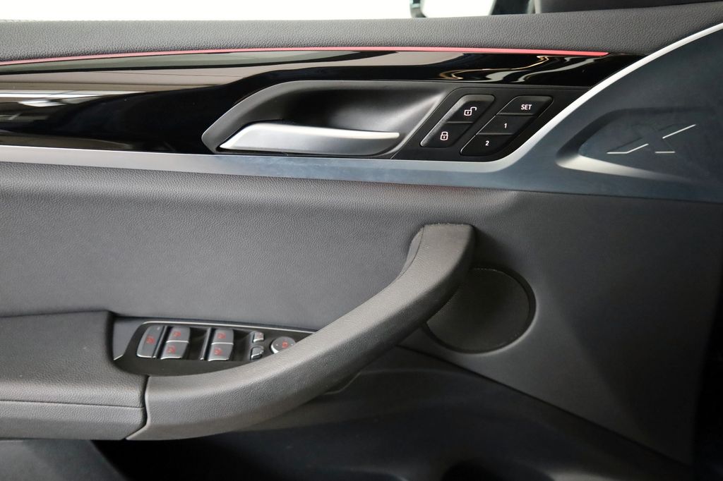 BMW iX3 2021