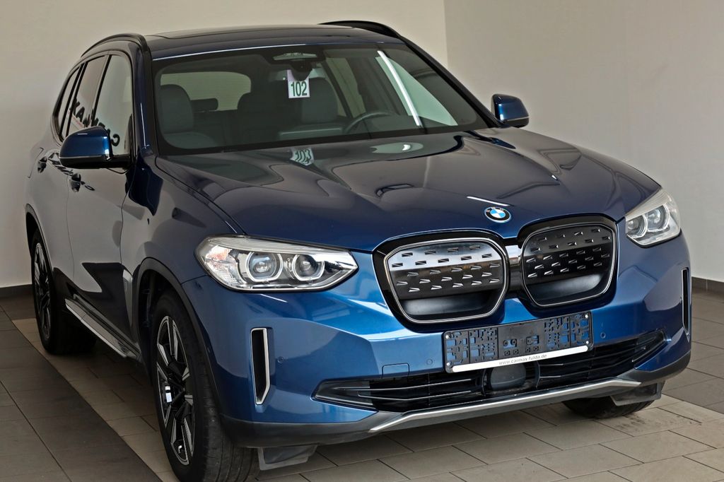 BMW iX3 2021