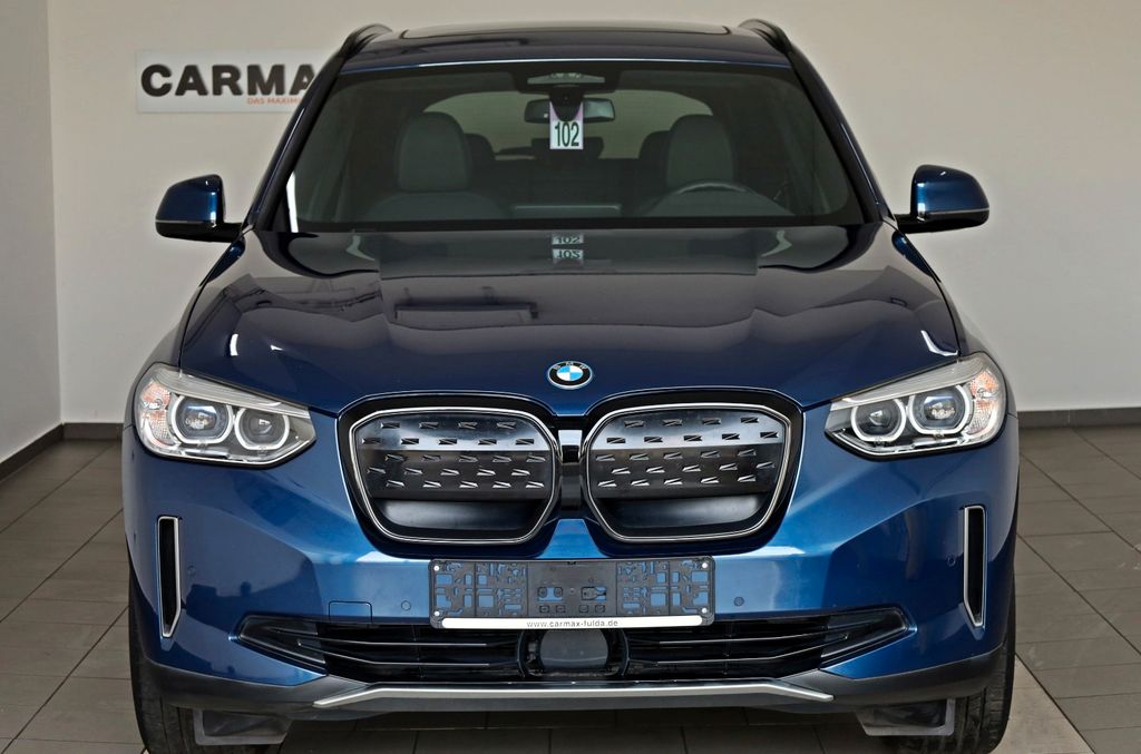 BMW iX3 2021