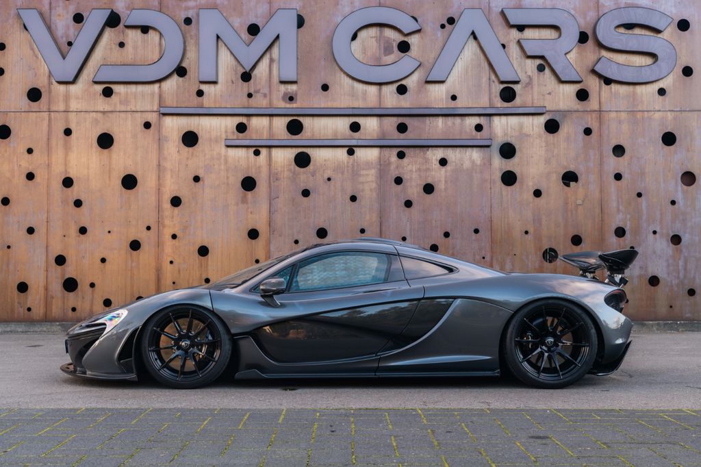 McLaren P1 2015