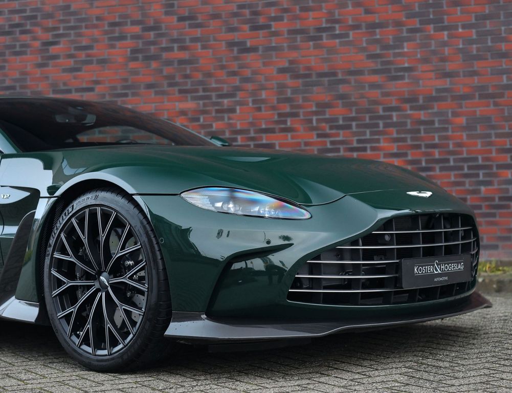 Aston Martin V12 Vantage 2023