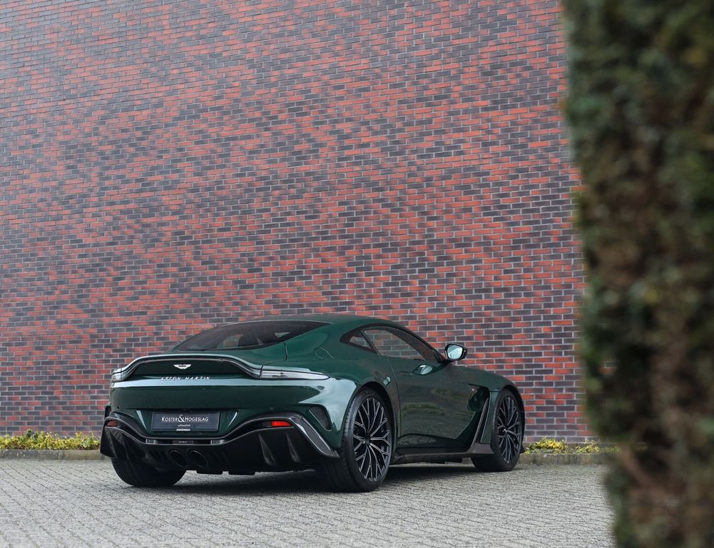 Aston Martin V12 Vantage 2023