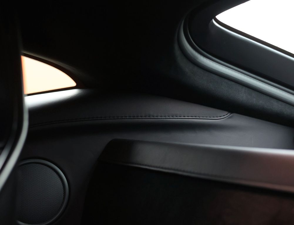 Aston Martin V12 Vantage 2023