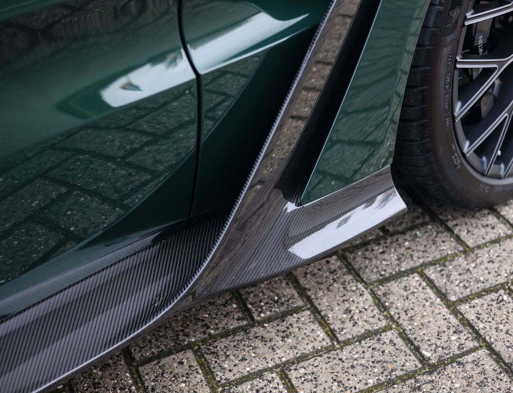 Aston Martin V12 Vantage 2023