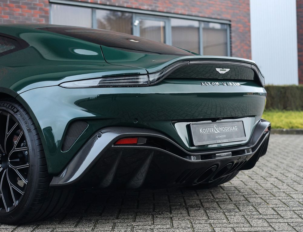 Aston Martin V12 Vantage 2023