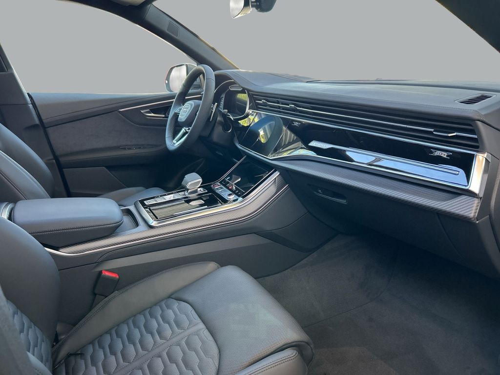 Audi RSQ8 2025