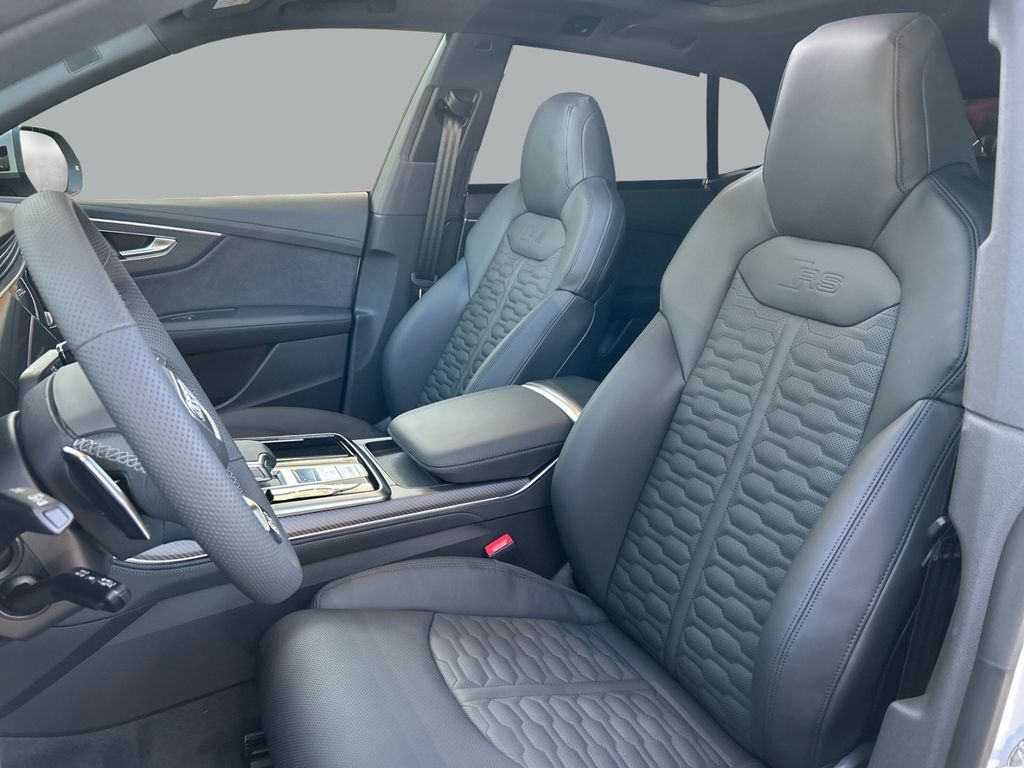 Audi RSQ8 2025