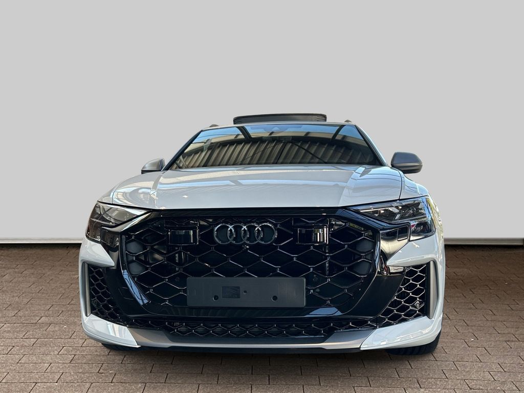 Audi RSQ8 2025