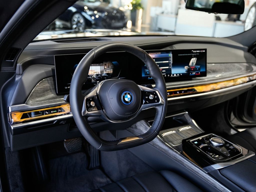 BMW i7 2024