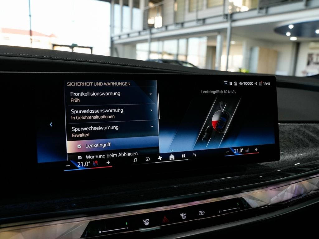 BMW i7 2024