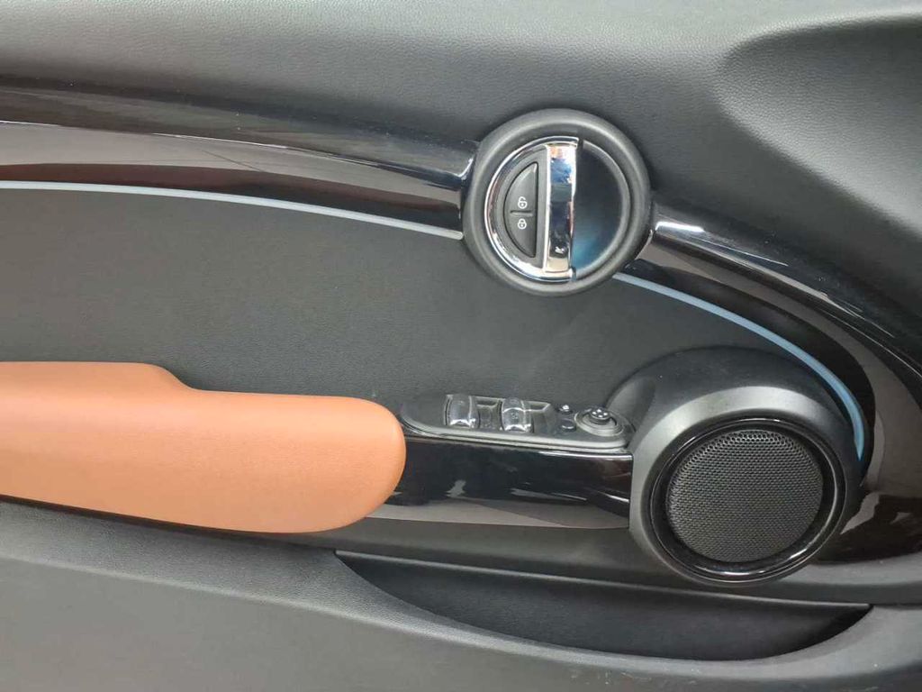 MINI John Cooper Works Cabrio 2021