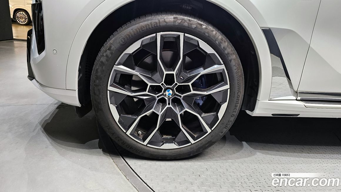 BMW X7 2023