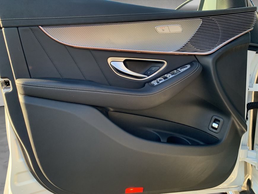 Mercedes-Benz EQC 2022