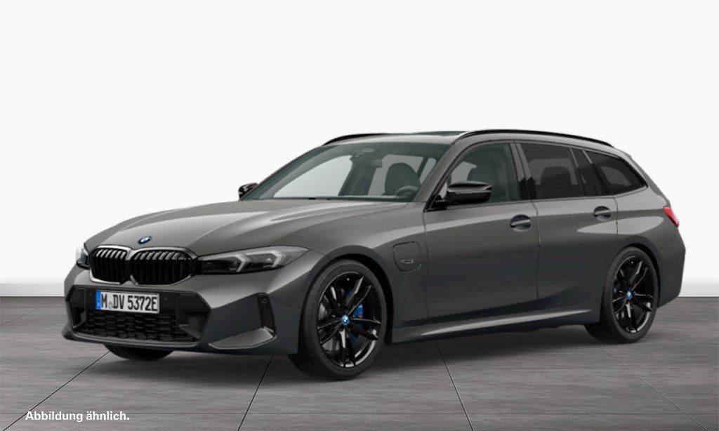 BMW 330 2022