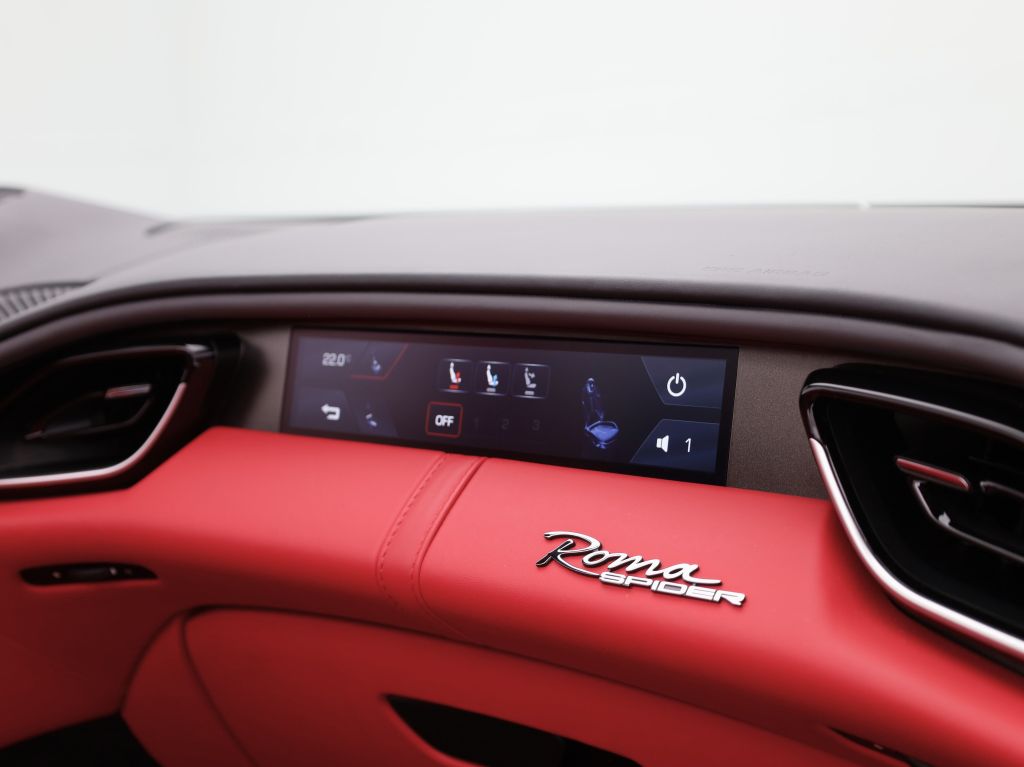 Ferrari Roma 2025