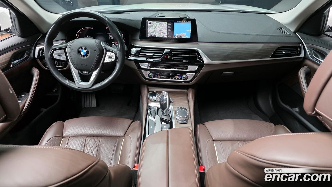 BMW 5-Series 2020