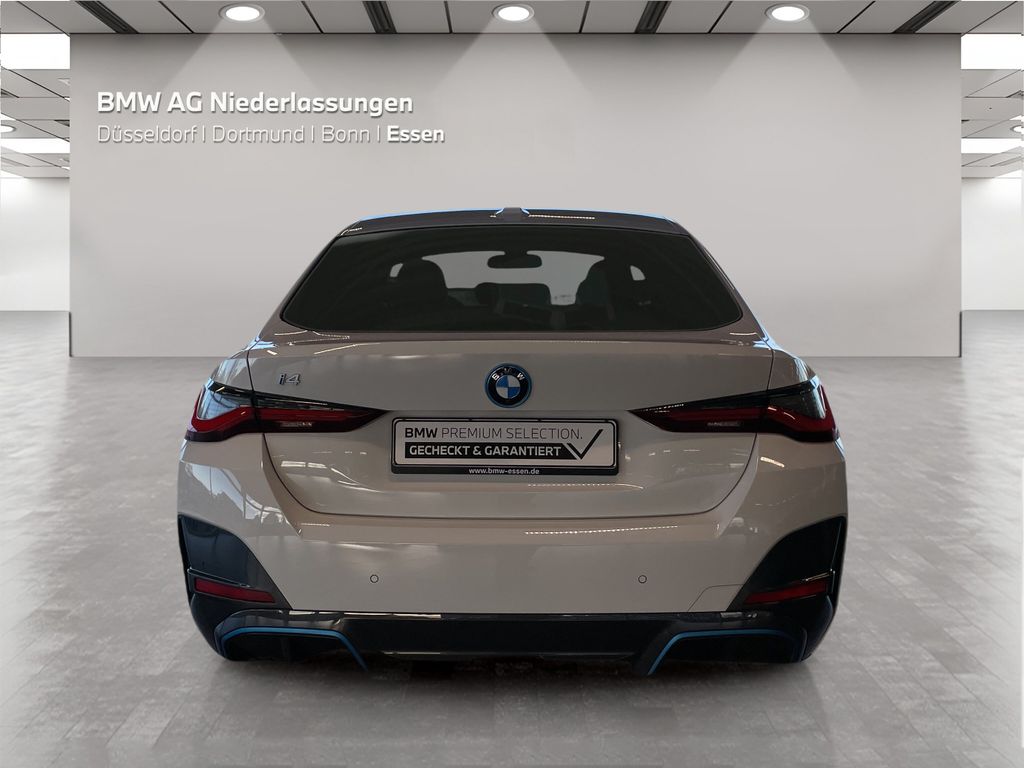 BMW i4 2023