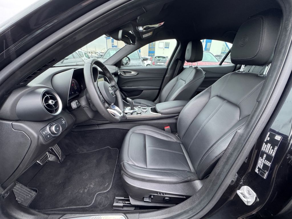 Alfa Romeo Giulia 2023