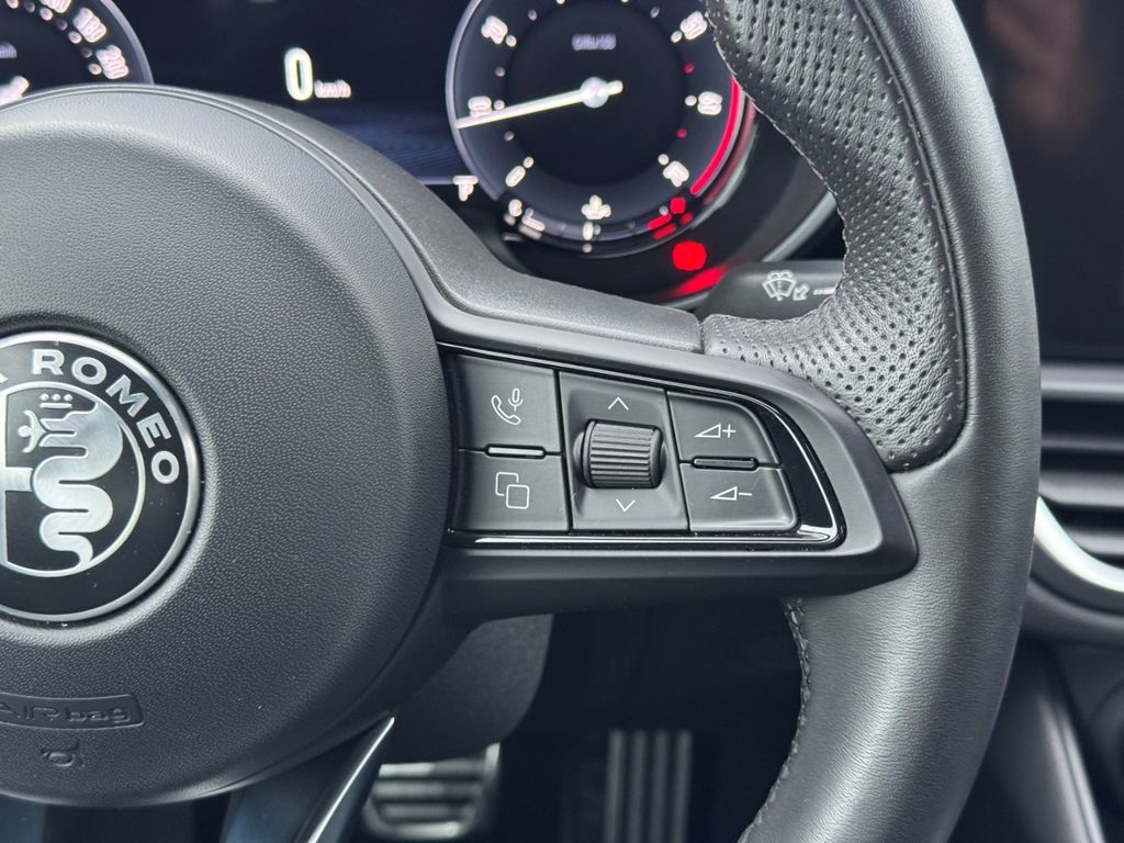 Alfa Romeo Giulia 2023