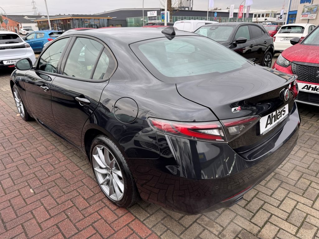 Alfa Romeo Giulia 2023