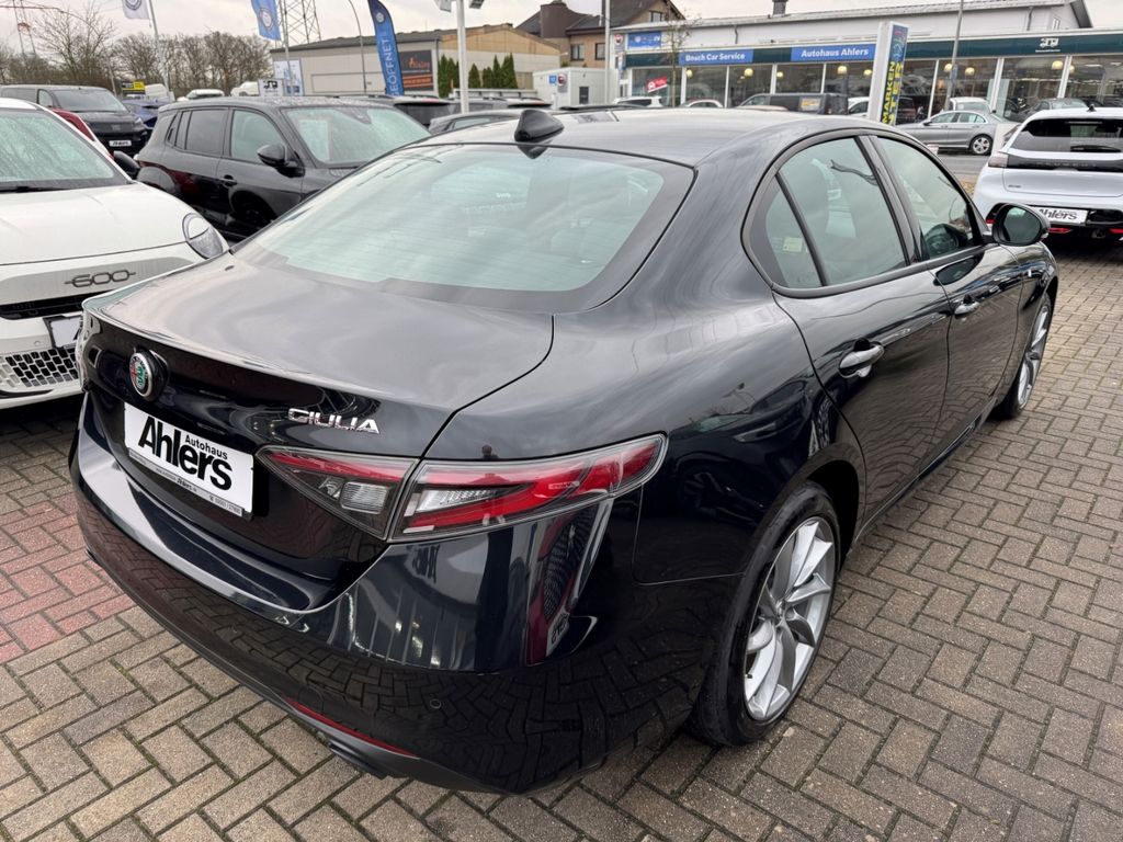 Alfa Romeo Giulia 2023