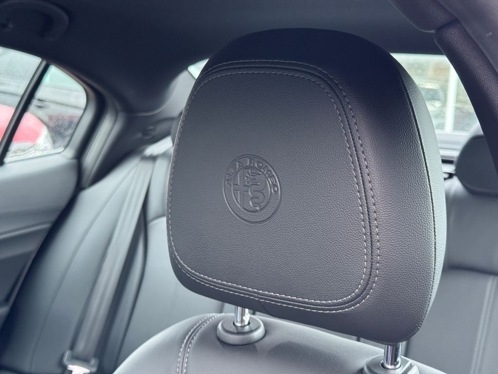 Alfa Romeo Giulia 2023