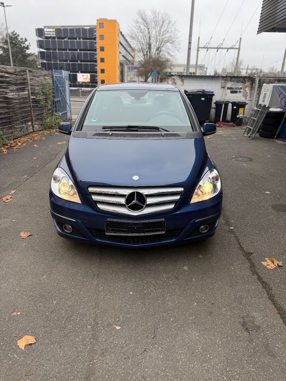 Mercedes-Benz B 200 2010