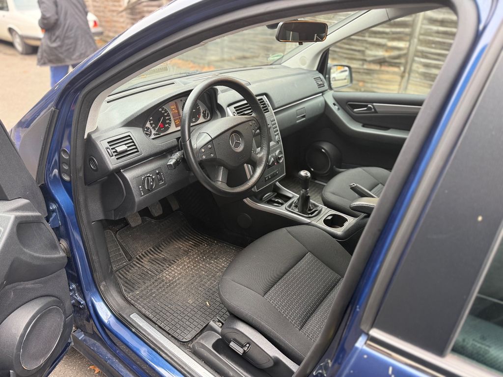 Mercedes-Benz B 200 2010