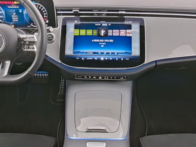 Mercedes-Benz E 300 2025