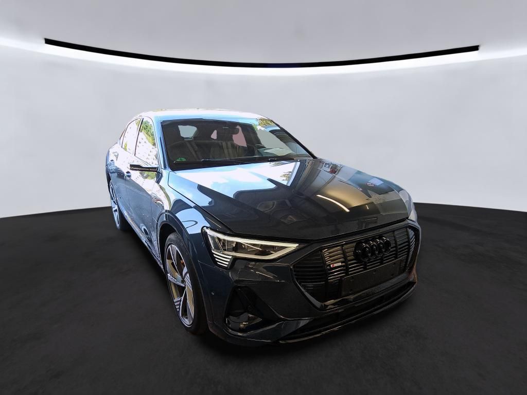 Audi e-tron 2022