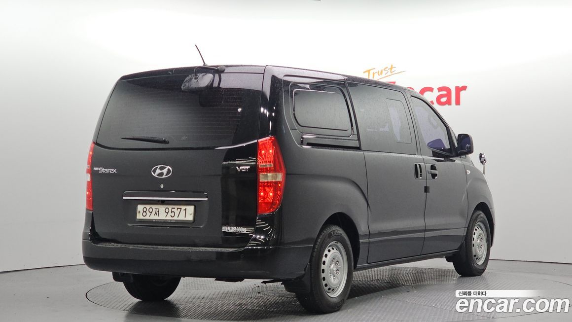Hyundai Starex 2016