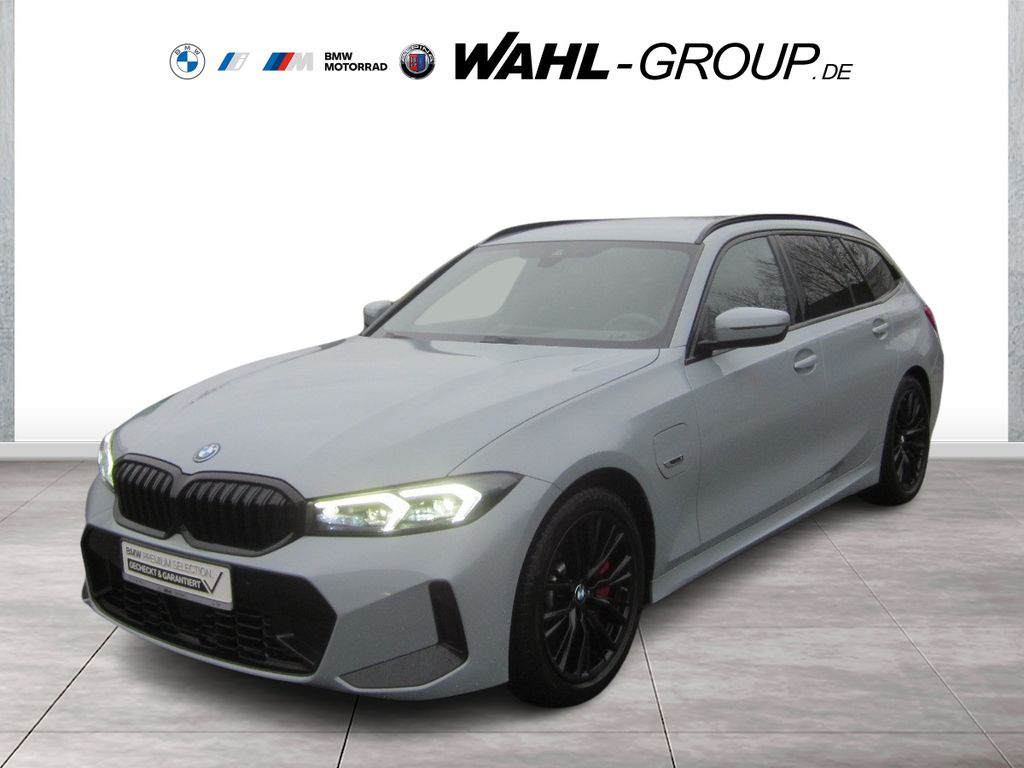 BMW 330 2022