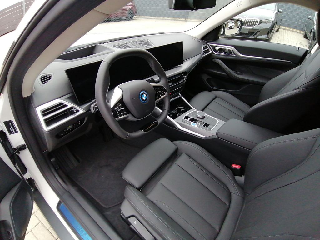 BMW i4 2025