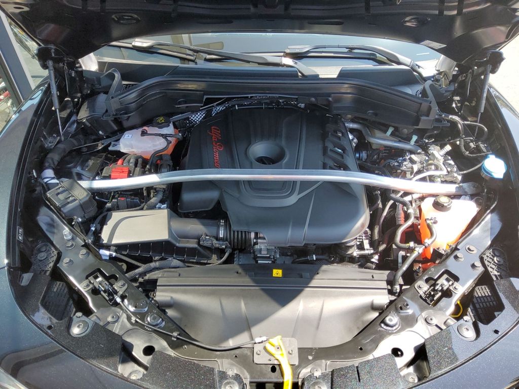 Alfa Romeo Stelvio 2025