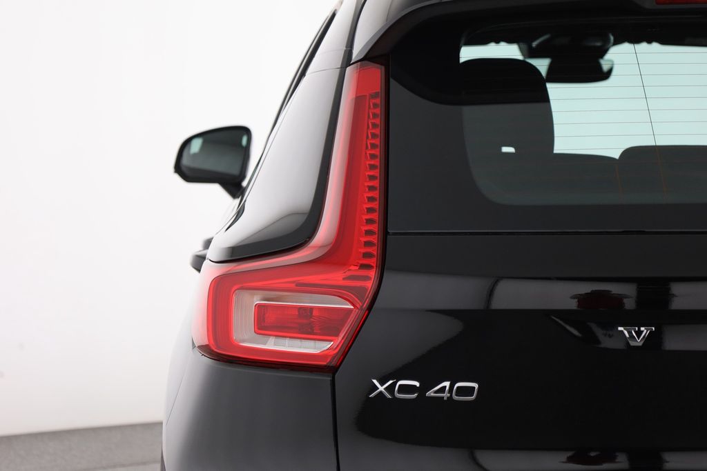 Volvo XC40 2025