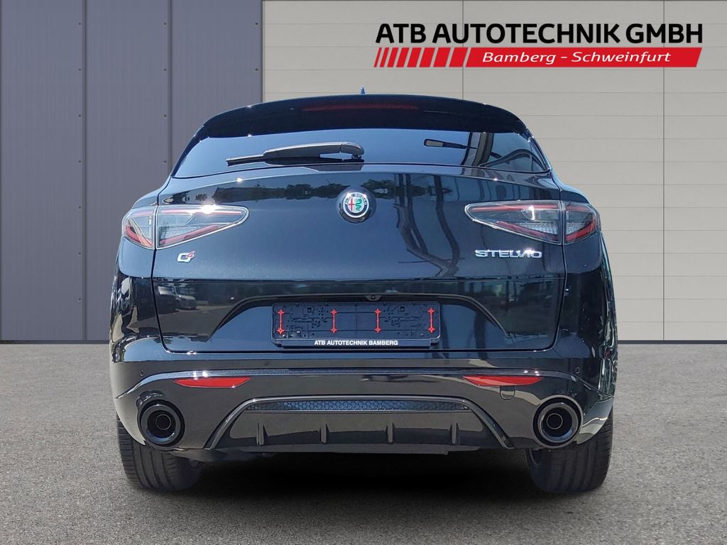 Alfa Romeo Stelvio 2025