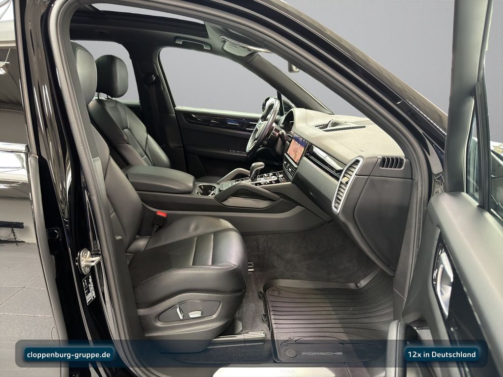 Porsche Cayenne 2021